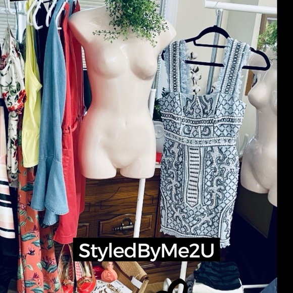 🍾 ADDITIONAL 50% OFF THE LISTED PRICE ON EVERYTHING!!! 🥳 🎉 get ready for… - Picture 8 of 17